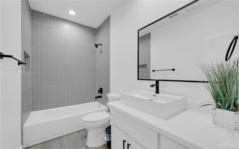 2117 Zinnia Street, Weslaco, TX 78596, 4 Habitaciones Habitaciones , ,2 BañosBaños,Residential,En Venta,2117 Zinnia Street,467849