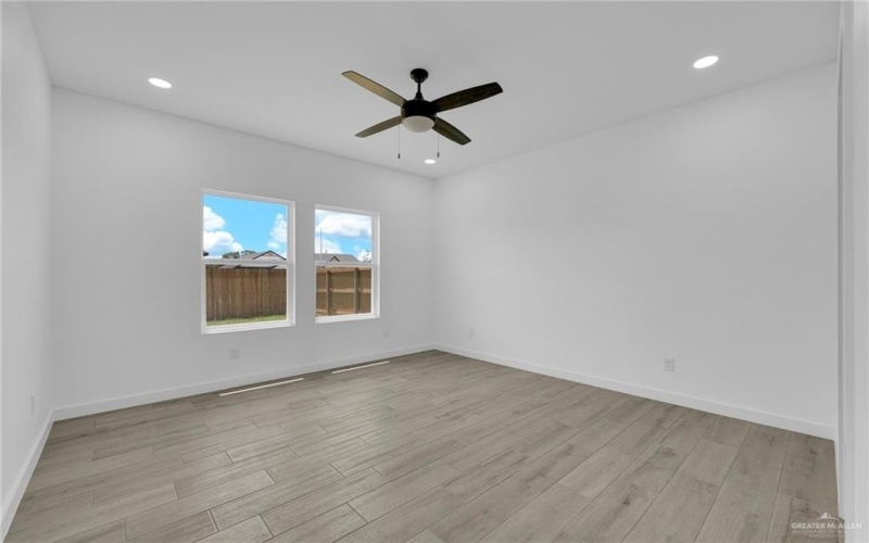2117 Zinnia Street, Weslaco, TX 78596, 4 Habitaciones Habitaciones , ,2 BañosBaños,Residential,En Venta,2117 Zinnia Street,467849