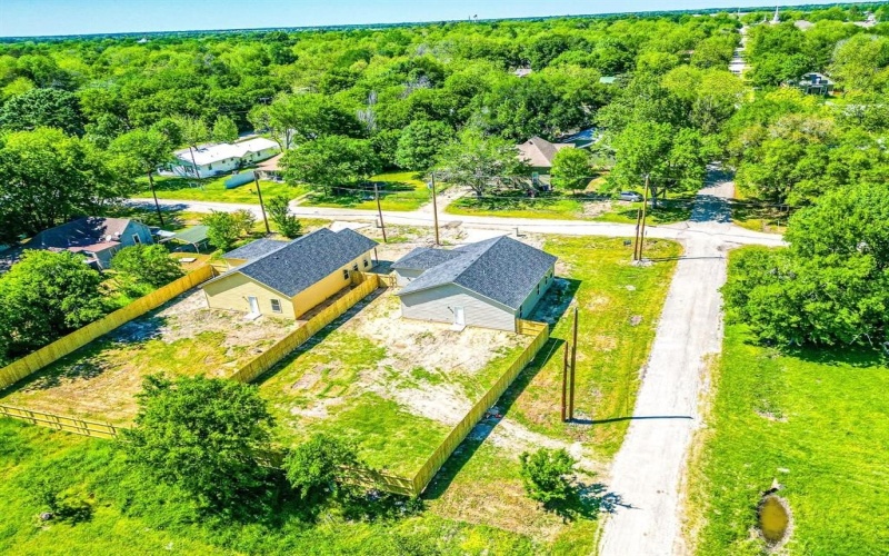 301 SW 6th Street, Kerens, TX 75144, 3 Habitaciones Habitaciones , ,2 BañosBaños,Residential,En Venta,301 SW 6th Street,0,21092997