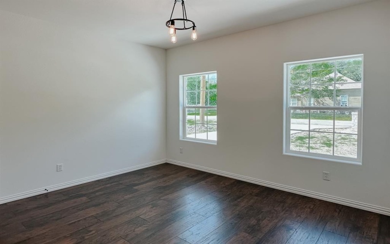 301 SW 6th Street, Kerens, TX 75144, 3 Habitaciones Habitaciones , ,2 BañosBaños,Residential,En Venta,301 SW 6th Street,0,21092997