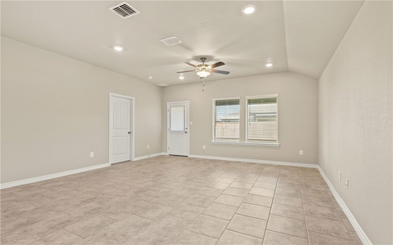 7906 Lariat Toss Drive, Corpus Christi, TX 78414, 4 Habitaciones Habitaciones , ,2 BañosBaños,Residential,En Venta,7906 Lariat Toss Drive,0,466540