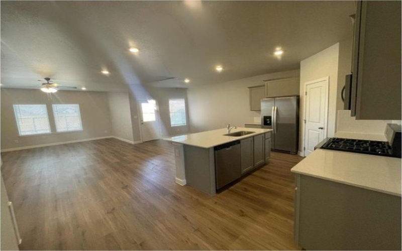 1354 Remy's Way, Corpus Christi, TX 78415, 4 Habitaciones Habitaciones , ,3 BañosBaños,Residential,En Venta,1354 Remy's Way,0,466657