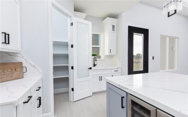 907 E 38th Street, San Juan, TX 78589, 3 Bedrooms Bedrooms, ,2 BathroomsBathrooms,Residential,For Sale,907 E 38th Street,0,483772