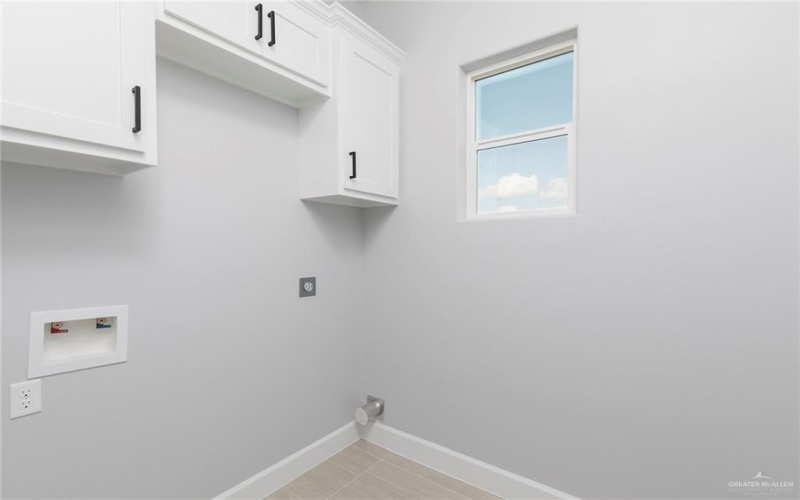 907 E 38th Street, San Juan, TX 78589, 3 Bedrooms Bedrooms, ,2 BathroomsBathrooms,Residential,For Sale,907 E 38th Street,0,483772
