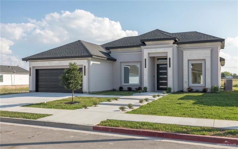 907 E 38th Street, San Juan, TX 78589, 3 Bedrooms Bedrooms, ,2 BathroomsBathrooms,Residential,For Sale,907 E 38th Street,0,483772
