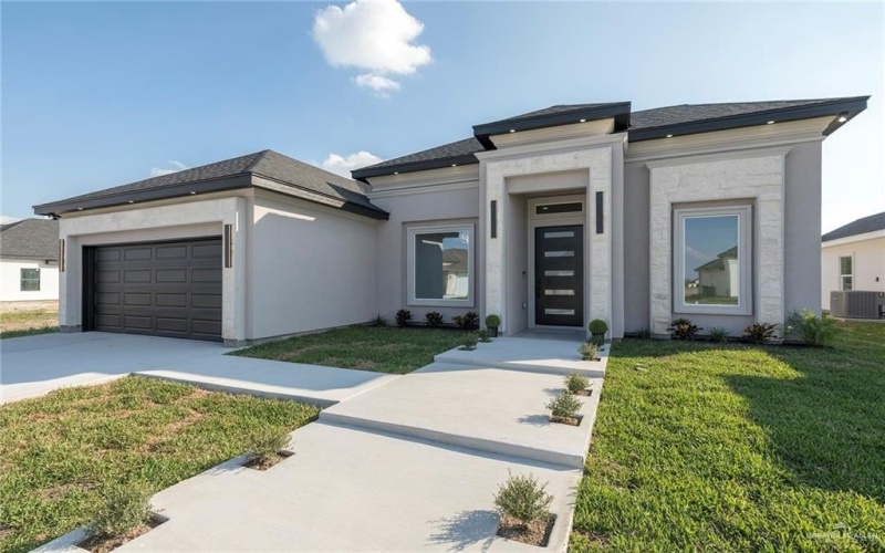 907 E 38th Street, San Juan, TX 78589, 3 Bedrooms Bedrooms, ,2 BathroomsBathrooms,Residential,For Sale,907 E 38th Street,0,483772