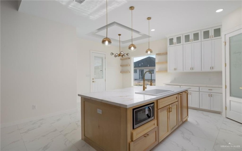 5905 N Rayo Del Sol Street, Edinburg, TX 78542, 3 Bedrooms Bedrooms, ,2 BathroomsBathrooms,Residential,For Sale,5905 N Rayo Del Sol Street,0,484017