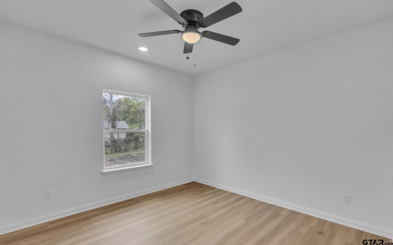 1410 W Connally St, Tyler, TX 75701, 3 Habitaciones Habitaciones , ,2 BañosBaños,Residential,En Venta,1410 W Connally St,0,25015563