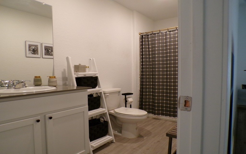 1087 Shutter Way, Kerrville, TX 78028, 4 Habitaciones Habitaciones , ,2 BañosBaños,Residential,En Venta,1087 Shutter Way,0,120709