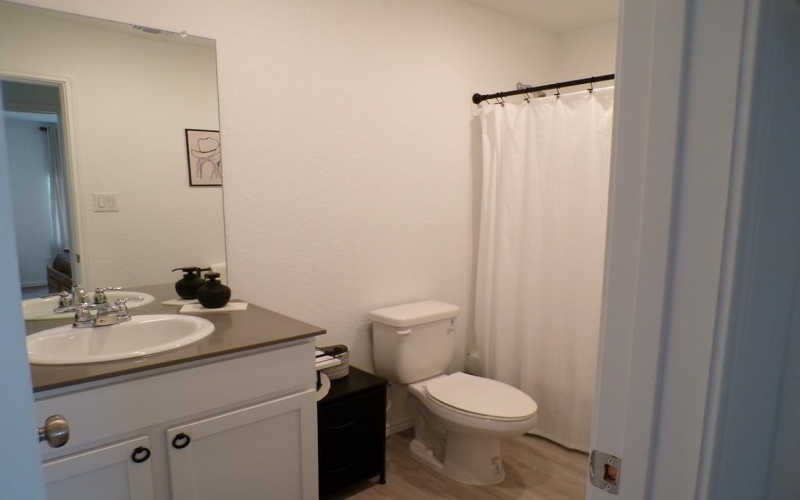 1087 Shutter Way, Kerrville, TX 78028, 4 Habitaciones Habitaciones , ,2 BañosBaños,Residential,En Venta,1087 Shutter Way,0,120709