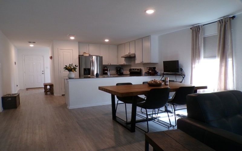1087 Shutter Way, Kerrville, TX 78028, 4 Habitaciones Habitaciones , ,2 BañosBaños,Residential,En Venta,1087 Shutter Way,0,120709