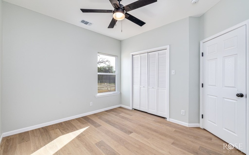 715 W 18th St, San Angelo, TX 76903, 3 Habitaciones Habitaciones , ,2 BañosBaños,Residential,En Venta,715 W 18th St,0,129486