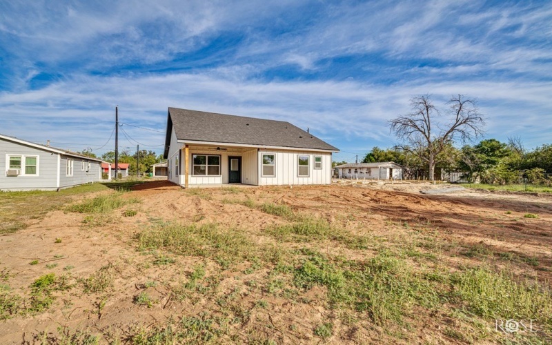 715 W 18th St, San Angelo, TX 76903, 3 Habitaciones Habitaciones , ,2 BañosBaños,Residential,En Venta,715 W 18th St,0,129486