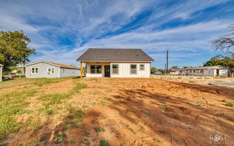 715 W 18th St, San Angelo, TX 76903, 3 Habitaciones Habitaciones , ,2 BañosBaños,Residential,En Venta,715 W 18th St,0,129486