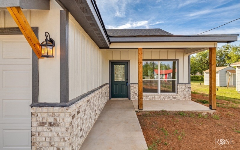 715 W 18th St, San Angelo, TX 76903, 3 Habitaciones Habitaciones , ,2 BañosBaños,Residential,En Venta,715 W 18th St,0,129486