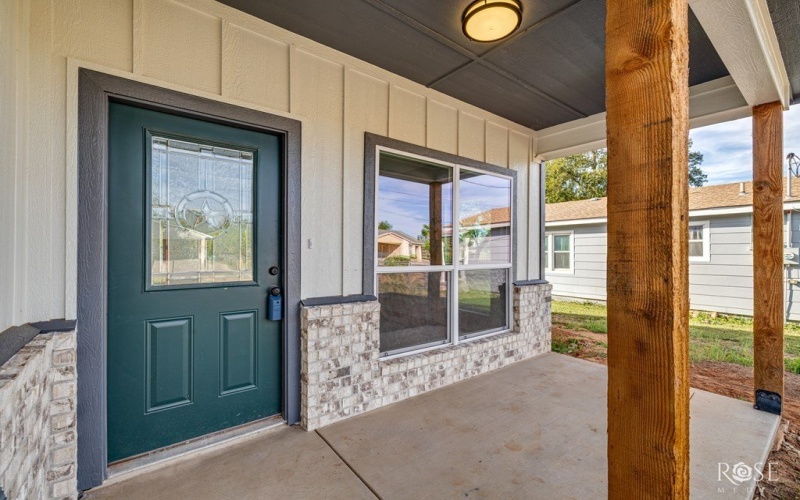 715 W 18th St, San Angelo, TX 76903, 3 Habitaciones Habitaciones , ,2 BañosBaños,Residential,En Venta,715 W 18th St,0,129486