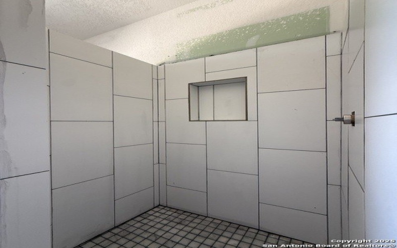 3274 N IH 35, Natalia, TX 78059, ,2 BathroomsBathrooms,Residential Multi Family,For Sale,3274 N IH 35,0,1909991