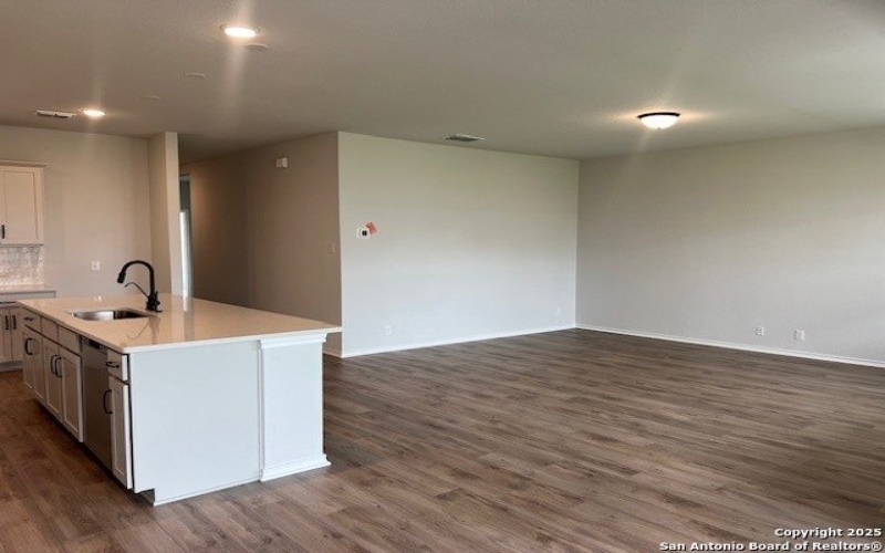105 BEVERIDGE, Seguin, TX 78155, 3 Bedrooms Bedrooms, ,2 BathroomsBathrooms,Residential,For Sale,105 BEVERIDGE,0,1917440