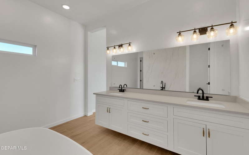 6020 MOHEGAN SUN Street, El Paso, TX 79932, 4 Bedrooms Bedrooms, ,3 BathroomsBathrooms,Residential,For Sale,6020 MOHEGAN SUN Street,0,932508