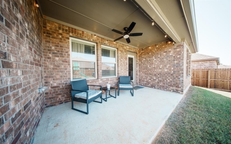 9913 Autumn Leaves Lane, Aubrey, TX 76227, 3 Habitaciones Habitaciones , ,2 BañosBaños,Residential,En Venta,9913 Autumn Leaves Lane,0,21089037