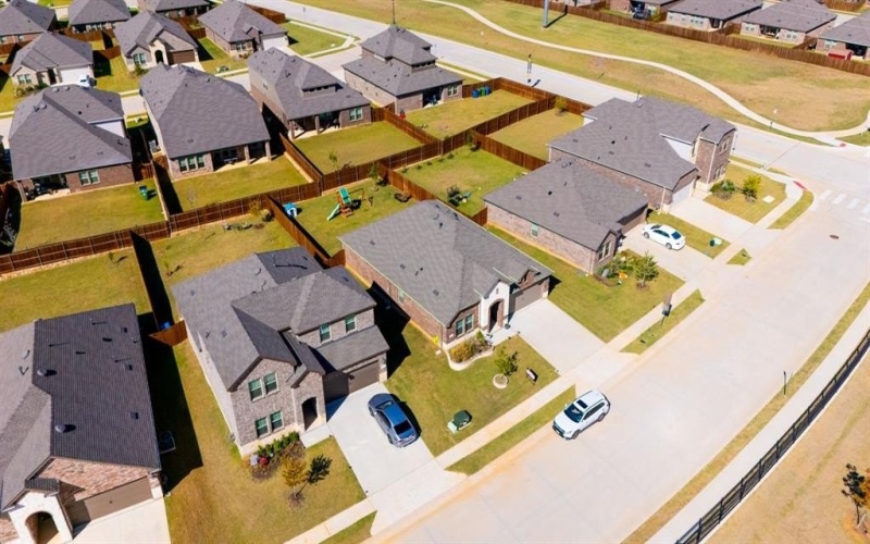 9913 Autumn Leaves Lane, Aubrey, TX 76227, 3 Habitaciones Habitaciones , ,2 BañosBaños,Residential,En Venta,9913 Autumn Leaves Lane,0,21089037