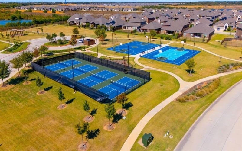 9913 Autumn Leaves Lane, Aubrey, TX 76227, 3 Habitaciones Habitaciones , ,2 BañosBaños,Residential,En Venta,9913 Autumn Leaves Lane,0,21089037