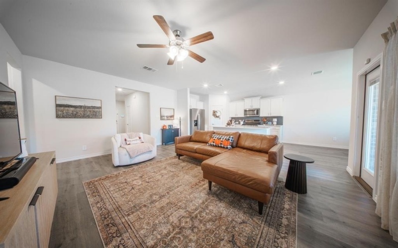 9913 Autumn Leaves Lane, Aubrey, TX 76227, 3 Habitaciones Habitaciones , ,2 BañosBaños,Residential,En Venta,9913 Autumn Leaves Lane,0,21089037
