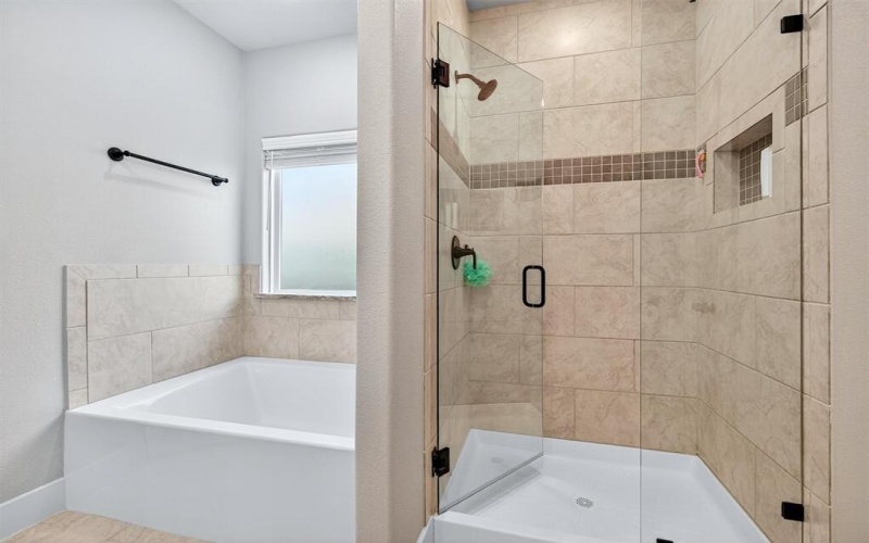4113 Hummingbird Drive, Sherman, TX 75092, 3 Habitaciones Habitaciones , ,2 BañosBaños,Residential,En Venta,4113 Hummingbird Drive,0,21090714