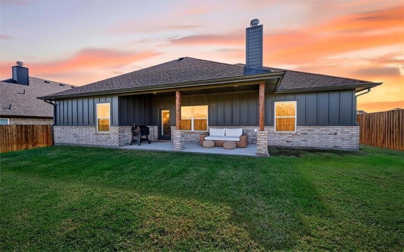 4113 Hummingbird Drive, Sherman, TX 75092, 3 Habitaciones Habitaciones , ,2 BañosBaños,Residential,En Venta,4113 Hummingbird Drive,0,21090714