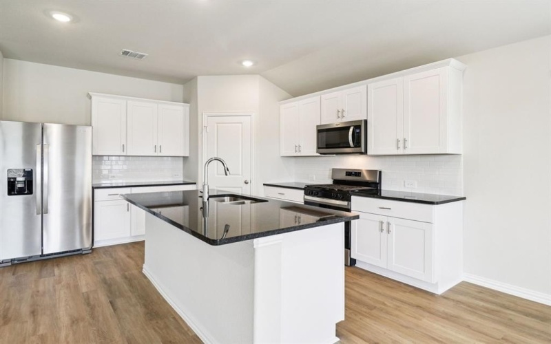 833 Sunflower Road, Lavon, TX 75166, 4 Bedrooms Bedrooms, ,3 BathroomsBathrooms,Residential,For Sale,833 Sunflower Road,0,21084799