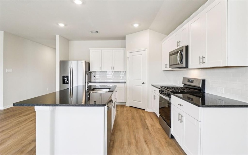 833 Sunflower Road, Lavon, TX 75166, 4 Bedrooms Bedrooms, ,3 BathroomsBathrooms,Residential,For Sale,833 Sunflower Road,0,21084799