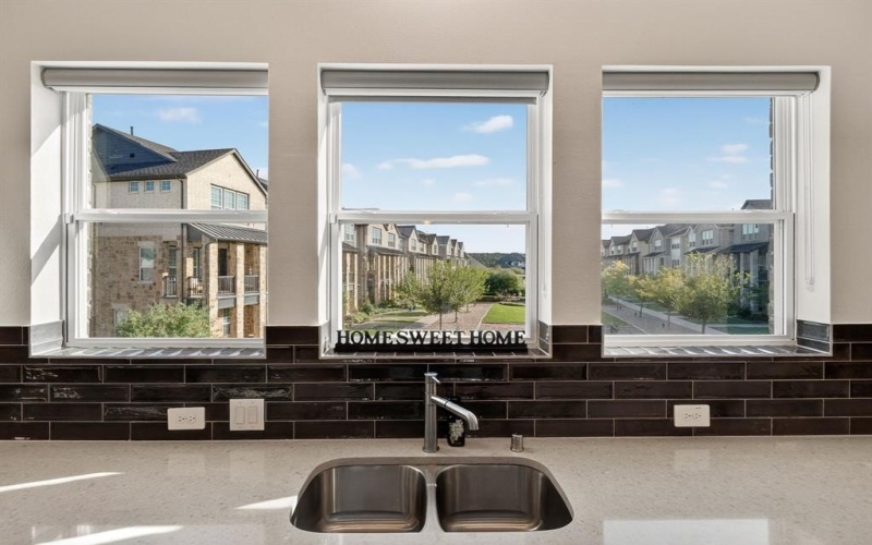 1318 Island Vista Drive, Arlington, TX 76005, 3 Bedrooms Bedrooms, ,3 BathroomsBathrooms,Residential,For Sale,1318 Island Vista Drive,0,21085643