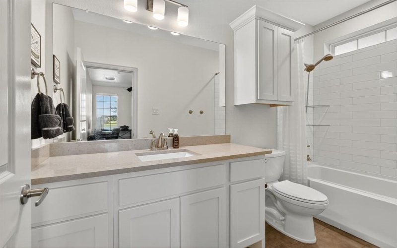 1318 Island Vista Drive, Arlington, TX 76005, 3 Bedrooms Bedrooms, ,3 BathroomsBathrooms,Residential,For Sale,1318 Island Vista Drive,0,21085643