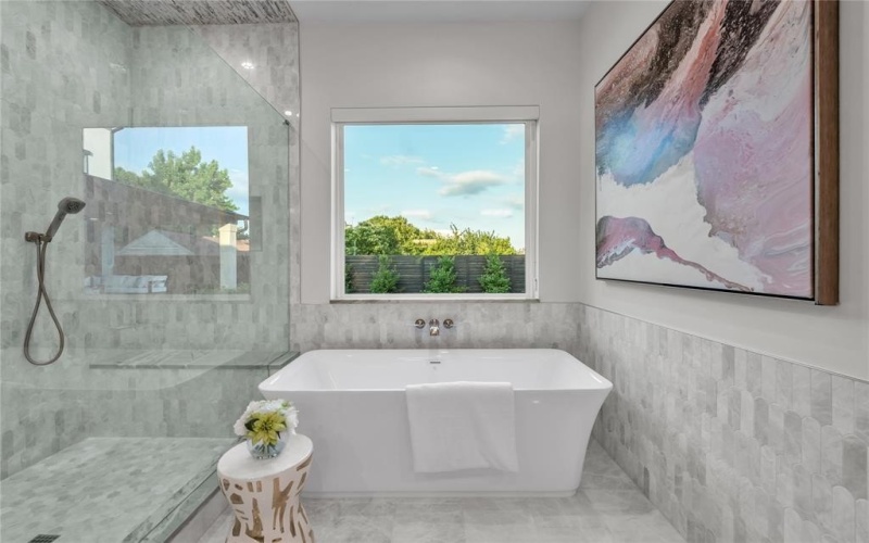 419 W Colorado Boulevard, Dallas, TX 75208, 4 Bedrooms Bedrooms, ,6 BathroomsBathrooms,Residential,For Sale,419 W Colorado Boulevard,0,21091369