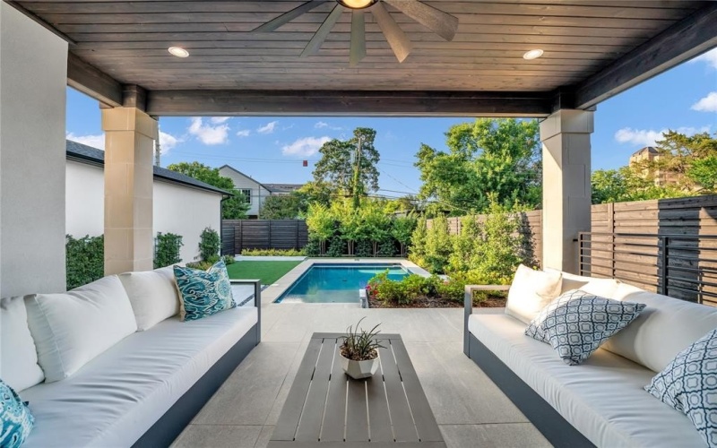 419 W Colorado Boulevard, Dallas, TX 75208, 4 Bedrooms Bedrooms, ,6 BathroomsBathrooms,Residential,For Sale,419 W Colorado Boulevard,0,21091369