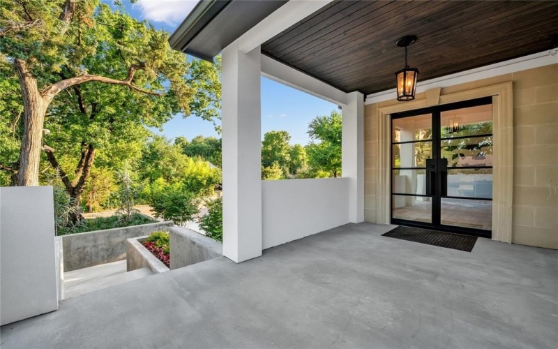 419 W Colorado Boulevard, Dallas, TX 75208, 4 Bedrooms Bedrooms, ,6 BathroomsBathrooms,Residential,For Sale,419 W Colorado Boulevard,0,21091369