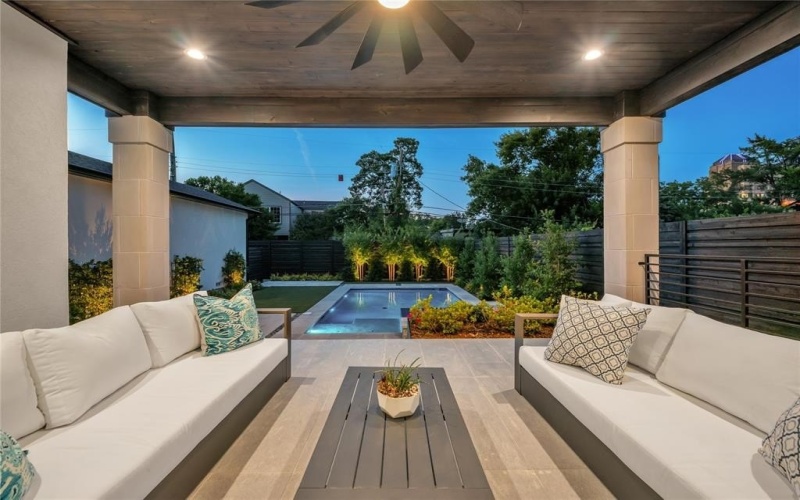 419 W Colorado Boulevard, Dallas, TX 75208, 4 Bedrooms Bedrooms, ,6 BathroomsBathrooms,Residential,For Sale,419 W Colorado Boulevard,0,21091369