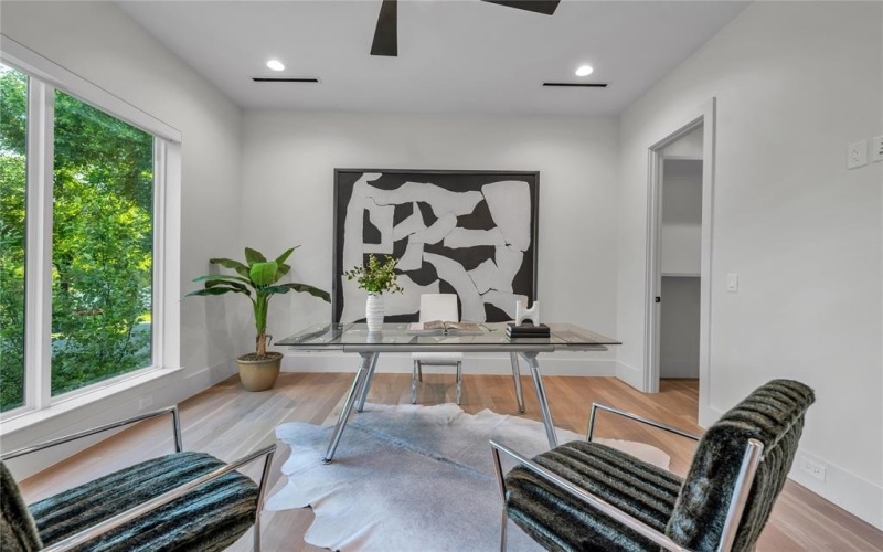 419 W Colorado Boulevard, Dallas, TX 75208, 4 Bedrooms Bedrooms, ,6 BathroomsBathrooms,Residential,For Sale,419 W Colorado Boulevard,0,21091369