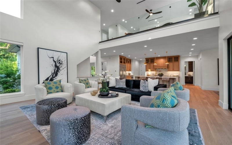 419 W Colorado Boulevard, Dallas, TX 75208, 4 Bedrooms Bedrooms, ,6 BathroomsBathrooms,Residential,For Sale,419 W Colorado Boulevard,0,21091369