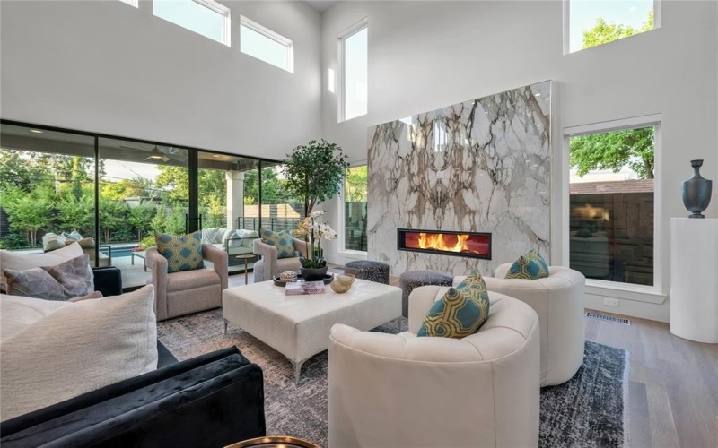 419 W Colorado Boulevard, Dallas, TX 75208, 4 Bedrooms Bedrooms, ,6 BathroomsBathrooms,Residential,For Sale,419 W Colorado Boulevard,0,21091369