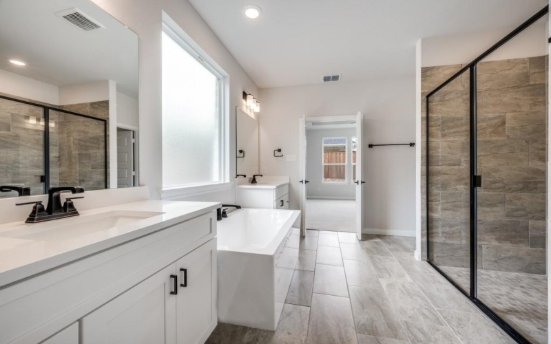 4101 Blackbird Avenue, Little Elm, TX 75068, 5 Habitaciones Habitaciones , ,6 BañosBaños,Residential,En Venta,4101 Blackbird Avenue,0,21092189