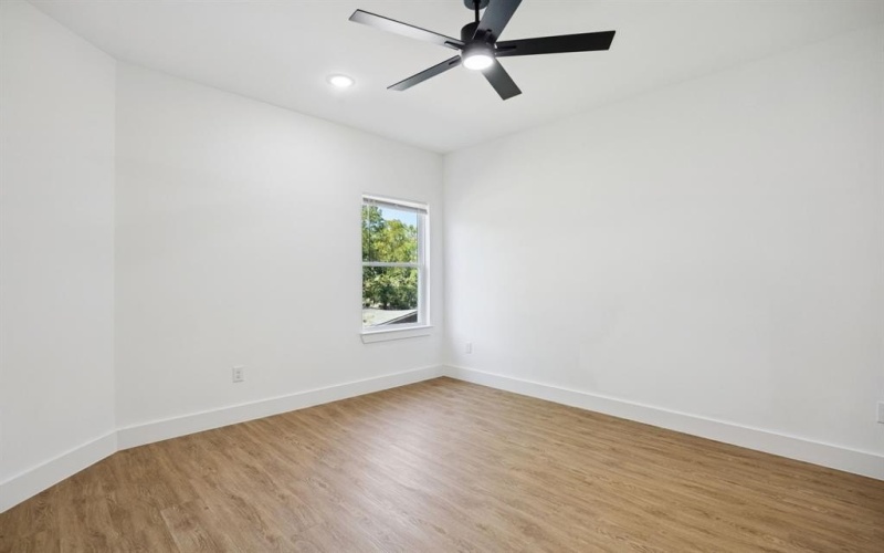 2811 Fernwood Avenue, Dallas, TX 75216, 4 Habitaciones Habitaciones , ,5 BañosBaños,Residential,En Venta,2811 Fernwood Avenue,0,21092688