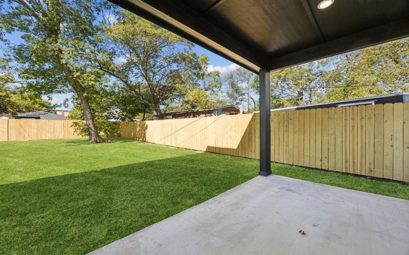 2811 Fernwood Avenue, Dallas, TX 75216, 4 Habitaciones Habitaciones , ,5 BañosBaños,Residential,En Venta,2811 Fernwood Avenue,0,21092688
