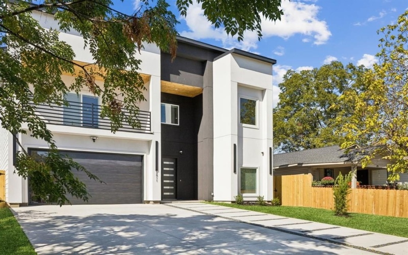 2811 Fernwood Avenue, Dallas, TX 75216, 4 Habitaciones Habitaciones , ,5 BañosBaños,Residential,En Venta,2811 Fernwood Avenue,0,21092688