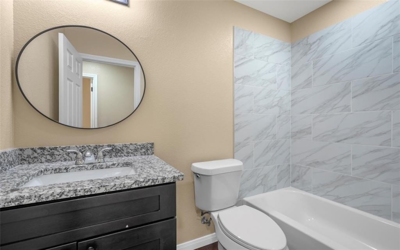 306 Lorraine Drive, Waco, TX 76707, 6 Bedrooms Bedrooms, ,5 BathroomsBathrooms,Residential Multi Family,For Sale,306 Lorraine Drive,0,21092737