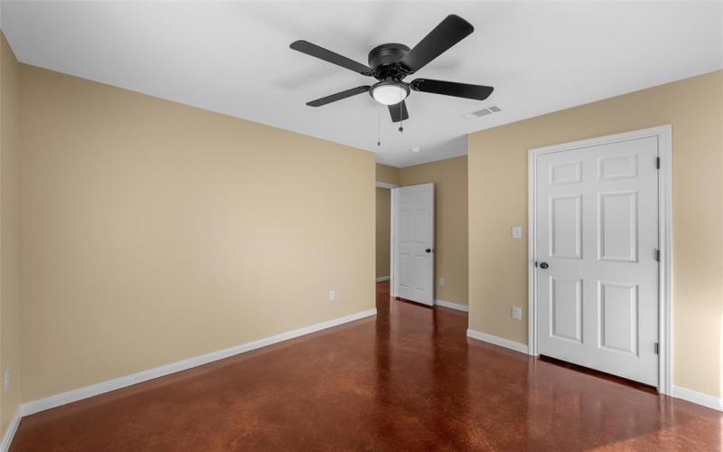 306 Lorraine Drive, Waco, TX 76707, 6 Bedrooms Bedrooms, ,5 BathroomsBathrooms,Residential Multi Family,For Sale,306 Lorraine Drive,0,21092737