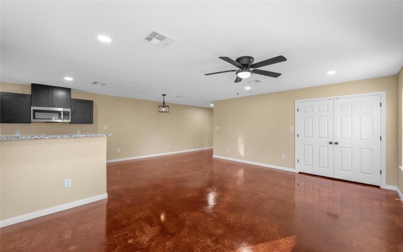 306 Lorraine Drive, Waco, TX 76707, 6 Bedrooms Bedrooms, ,5 BathroomsBathrooms,Residential Multi Family,For Sale,306 Lorraine Drive,0,21092737