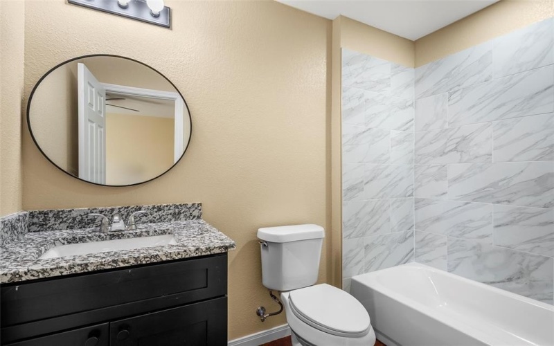 306 Lorraine Drive, Waco, TX 76707, 6 Bedrooms Bedrooms, ,5 BathroomsBathrooms,Residential Multi Family,For Sale,306 Lorraine Drive,0,21092737