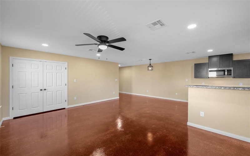 306 Lorraine Drive, Waco, TX 76707, 6 Bedrooms Bedrooms, ,5 BathroomsBathrooms,Residential Multi Family,For Sale,306 Lorraine Drive,0,21092737