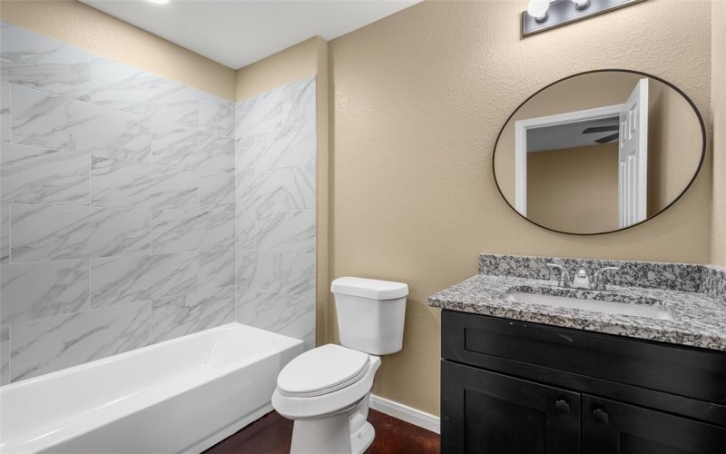 306 Lorraine Drive, Waco, TX 76707, 6 Bedrooms Bedrooms, ,5 BathroomsBathrooms,Residential Multi Family,For Sale,306 Lorraine Drive,0,21092737
